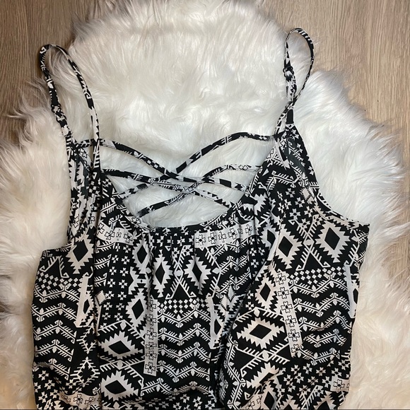 Romper - Picture 2 of 5